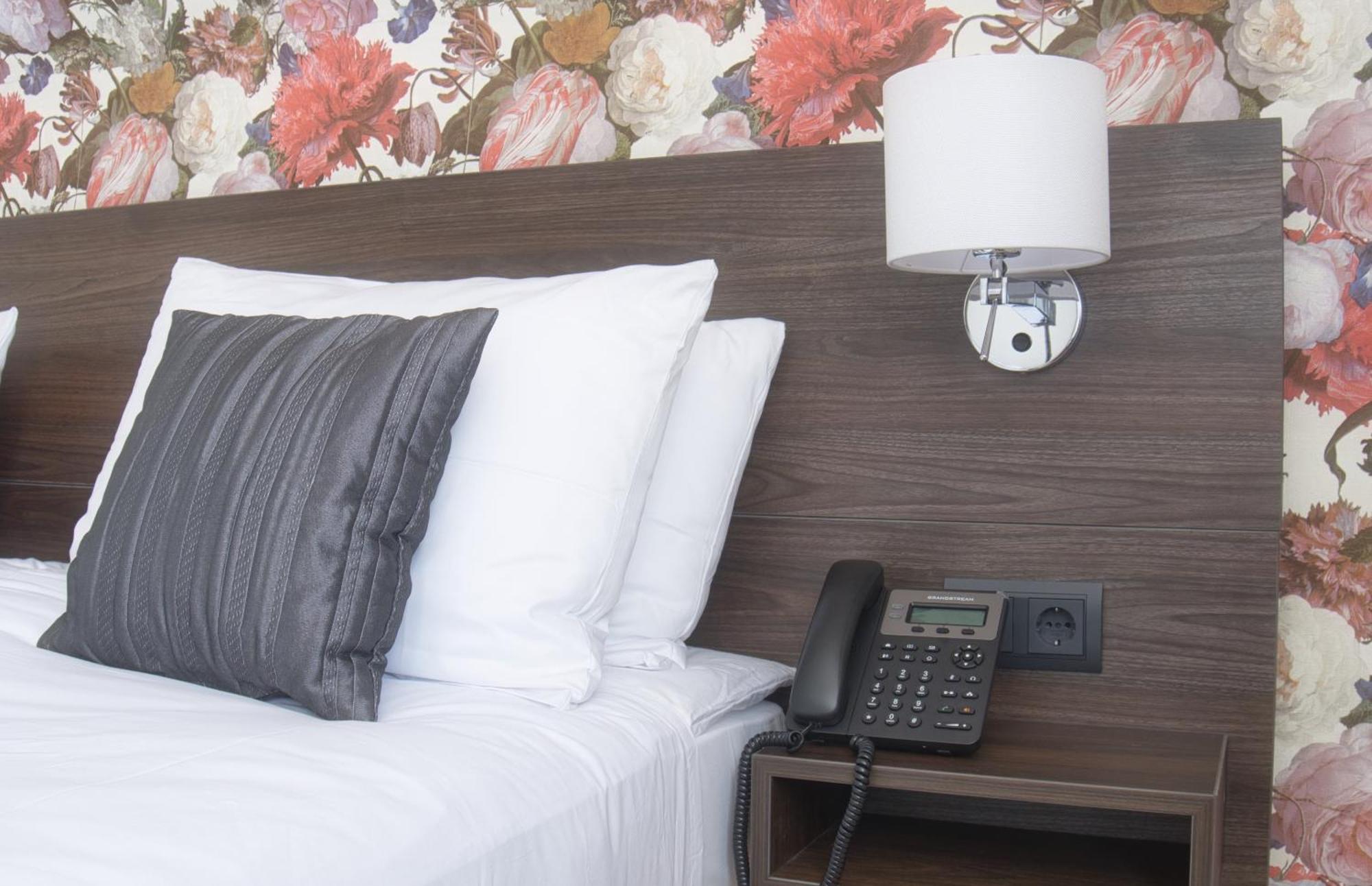 Hotel Fährhaus km734 Düsseldorf Zimmer foto