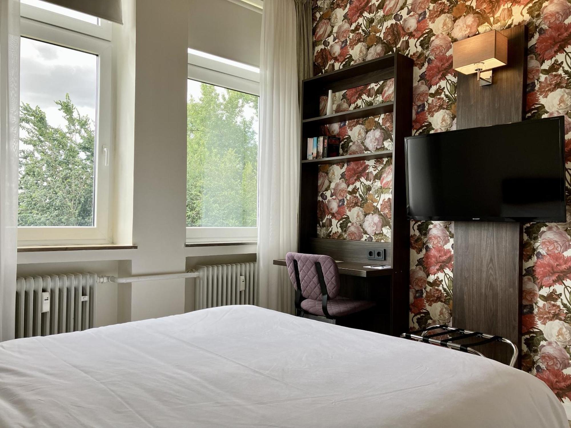 Hotel Fährhaus km734 Düsseldorf Zimmer foto