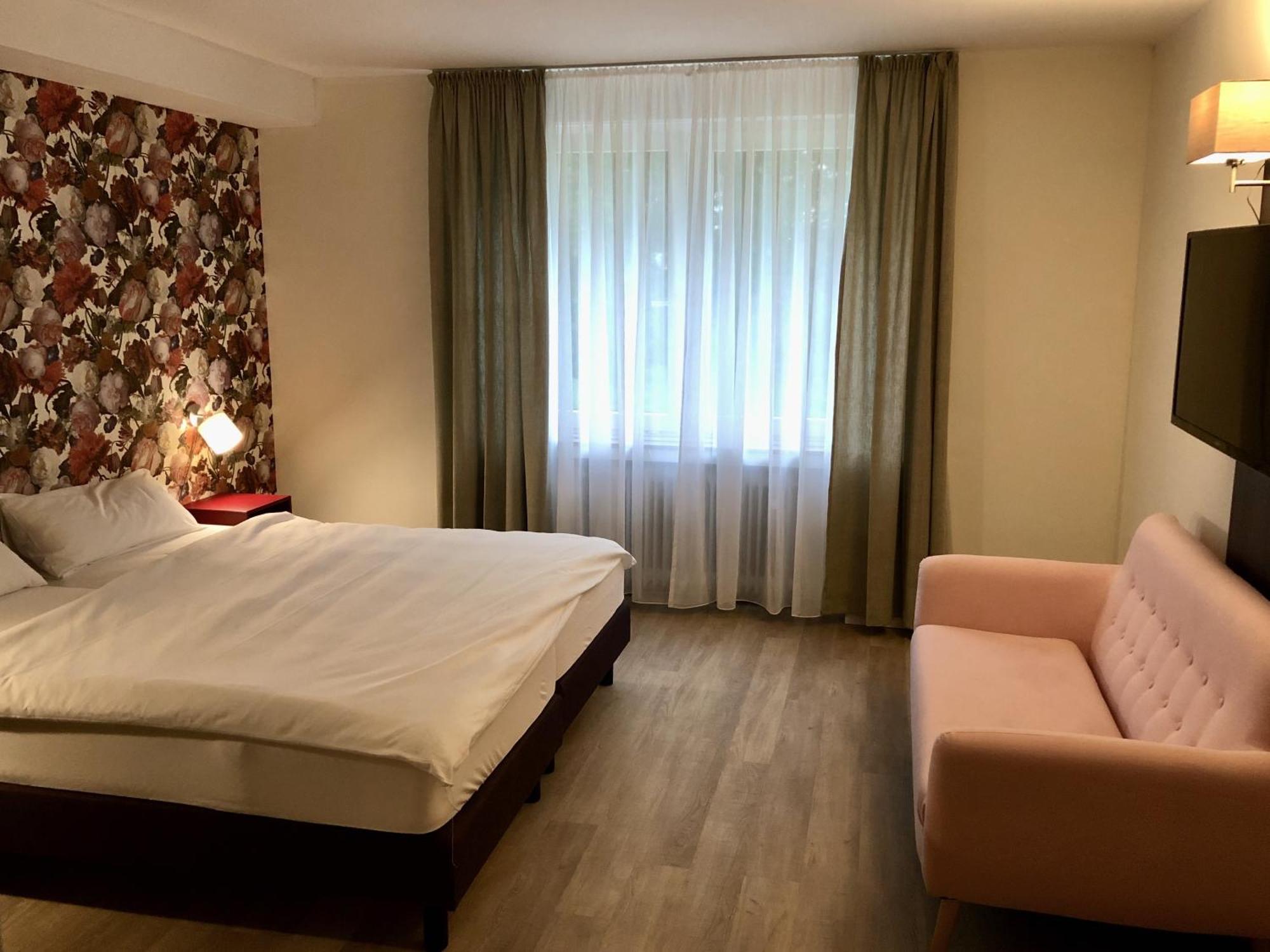 Hotel Fährhaus km734 Düsseldorf Zimmer foto
